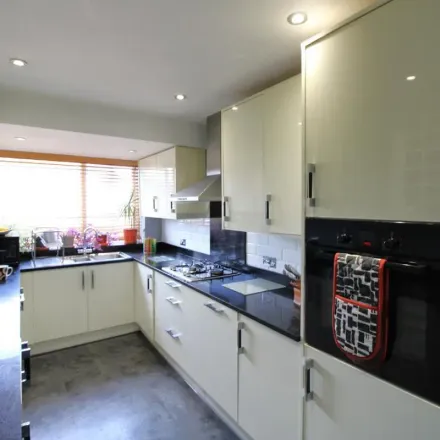 Rent this 1 bed apartment on Footpath H33 in London, UB3 1JR