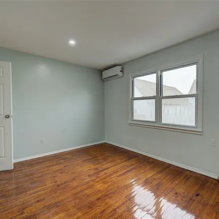 Rent this 3 bed apartment on 755 East 89th Street in New York, NY 11236