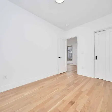 Image 6 - 42 Grove Street, New York, NY 10014, USA - Apartment for rent
