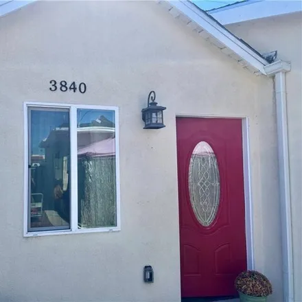 Rent this studio apartment on West 59th Street in Los Angeles, CA 90043