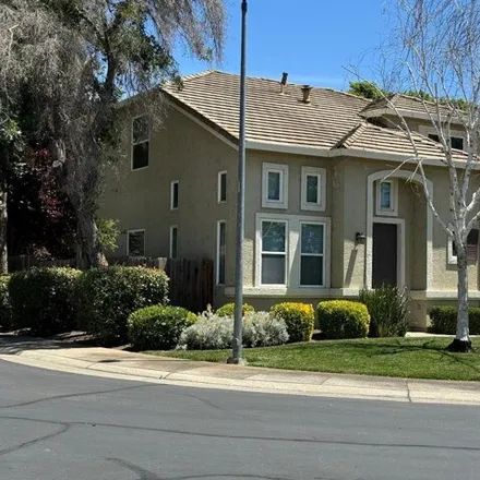 Image 3 - 44 Rossignol Cir, Sacramento, California, 95833 - House for sale