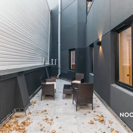 Rent this 3 bed apartment on 13 Garden Street in New York, NY 11206