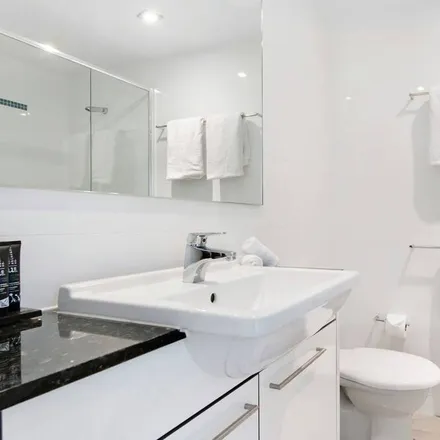 Image 4 - Broadbeach QLD 4218, Australia - Apartment for rent
