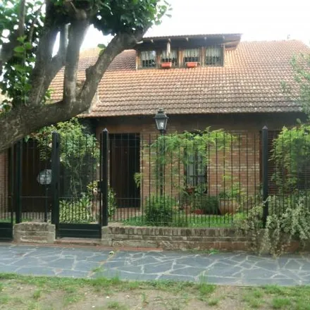 Buy this 3 bed house on España 766 in B1852 FZB Burzaco, Argentina