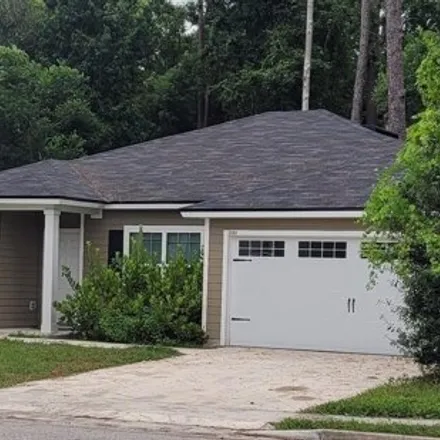 Rent this 4 bed house on Spring Glen Road in Jacksonville, FL 32290