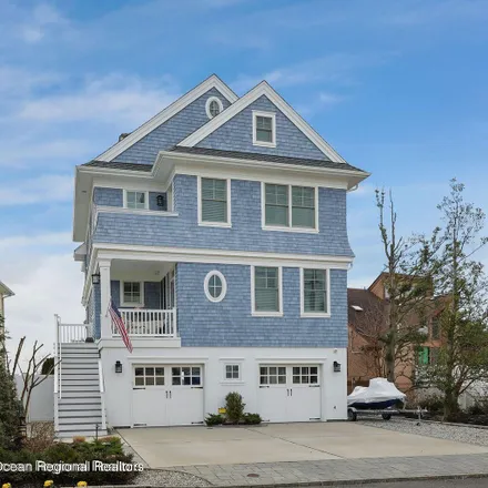 Rent this 7 bed house on 73 Bay Breeze Drive in Toms River, NJ 08753