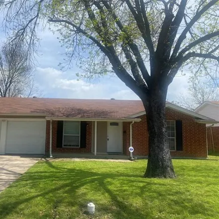 Rent this 3 bed house on 1867 Acosta Street in Grand Prairie, TX 75051