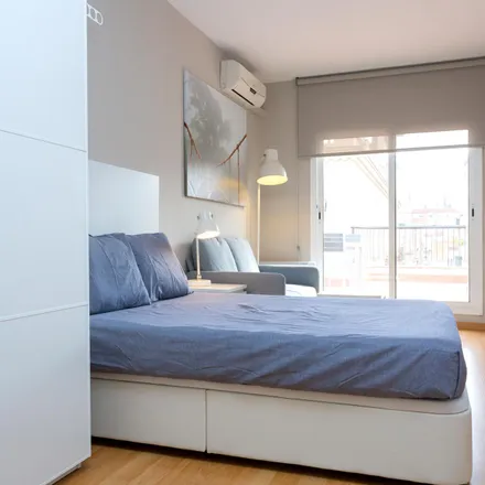 Rent this 1 bed apartment on Carrer de Septimània in 61, 08006 Barcelona