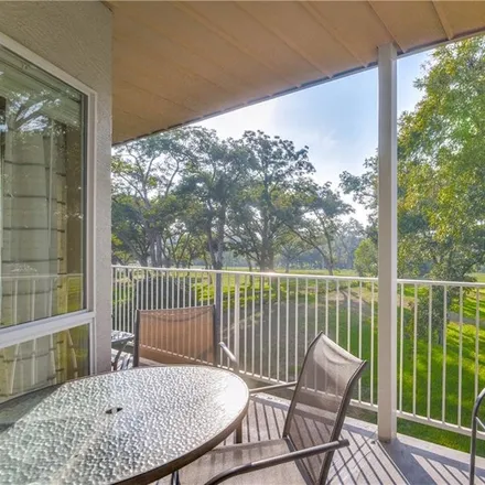 Image 2 - 730 East Mather Street, Summerwood, New Braunfels, TX 78130, USA - Apartment for sale