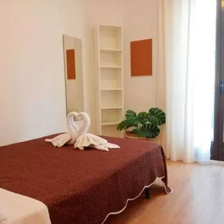 Image 5 - Six Rooms, Calle de Relatores, 10, 28012 Madrid, Spain - Apartment for rent