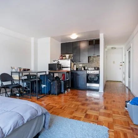 Rent this studio condo on 320 East 54th Street in New York, NY 10022