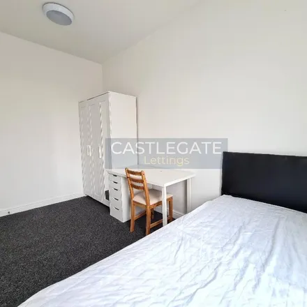 Image 7 - Bradford Road, Huddersfield, HD1 6EW, United Kingdom - Apartment for rent