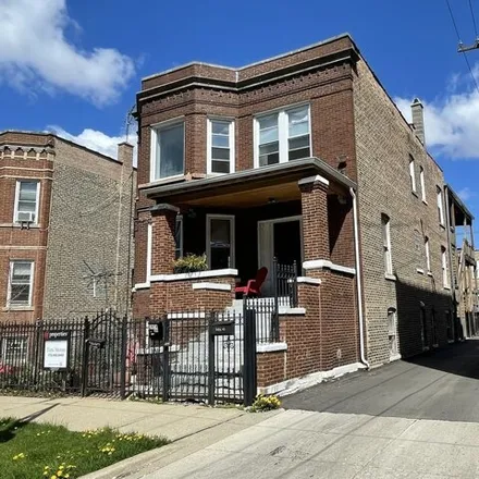 Image 2 - 3414-3416 West Potomac Avenue, Chicago, IL 60651, USA - House for sale