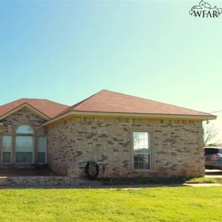 Buy this 4 bed house on 8308 TX 79 in Dean, Clay County