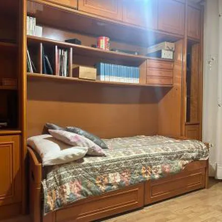 Rent this 3 bed apartment on Farmacia óptica Junco in Avenida de Valladolid, 34004 Palencia