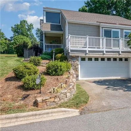 Buy this 3 bed condo on 137 Golfview Dr in North Carolina, 27006