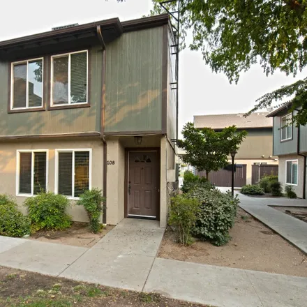 Buy this 32 bed duplex on North Winery Avenue in Fresno, CA 93727