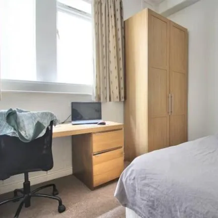 Image 8 - Ashgate Road, Sheffield, S10 2QE, United Kingdom - Apartment for rent