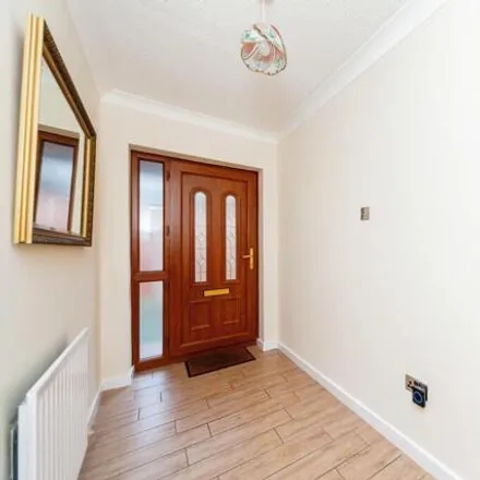 Image 2 - The Links, Wrexham, LL13 9PZ, United Kingdom - House for sale