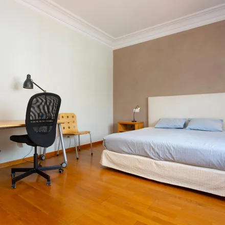 Rent this 4 bed apartment on Avinguda de Roma in 155, 08001 Barcelona