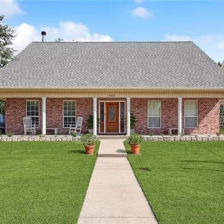 Buy this 3 bed house on 1946 Magnolia Street in Jean Lafitte, Jefferson Parish
