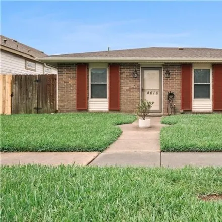 Buy this 3 bed house on 4016 Najolia St in Meraux, Louisiana