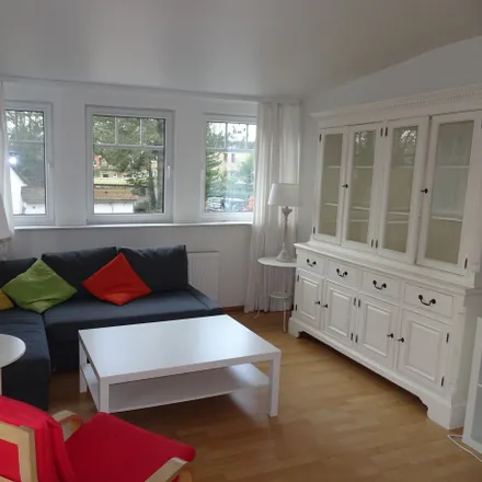Rent this 4 bed apartment on Licentiatenweg 22 in 22453 Hamburg, Germany