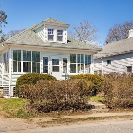 Buy this 4 bed house on 89 Davis Street in South Portland, ME 04106