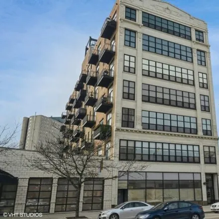 Rent this 2 bed condo on 2026 South Wabash Avenue in Chicago, IL 60616