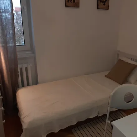 Rent this 5 bed room on Kinowa 25 in 04-030 Warsaw, Poland