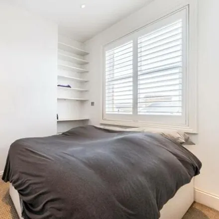 Buy this 1 bed apartment on 1 Garden Mews in London, W2 4HF