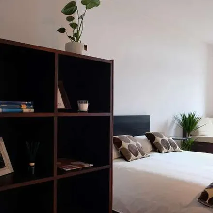 Rent this 1 bed apartment on Avenida da Boavista 67 in 4050-114 Porto, Portugal
