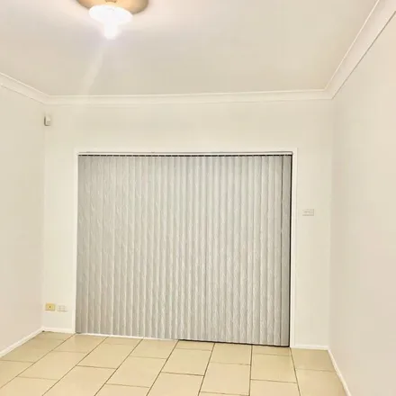 Image 5 - Torrens Street, Canley Heights NSW 2166, Australia - Apartment for rent