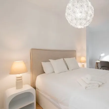 Rent this 6 bed apartment on Calle de Téllez in 3, 28007 Madrid