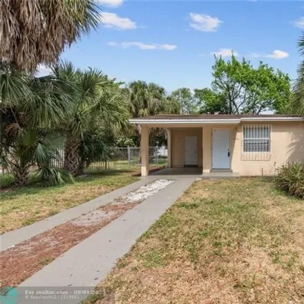 Image 1 - 3381 Northwest 8th Place, Browardale, Lauderhill, FL 33311, USA - House for sale