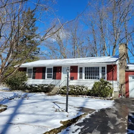 Rent this 3 bed house on 28 Ridgewood Road in Holden, MA 01522