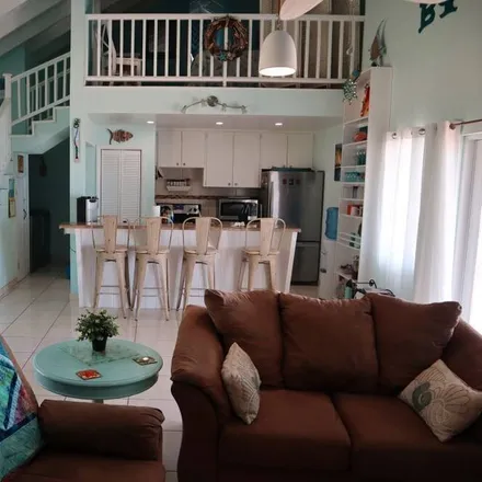 Image 2 - Dunmore Town, Harbour Island, Bahamas - Townhouse for rent