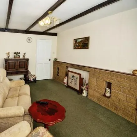 Image 3 - 1 St James' Drive, Brinsley, NG16 5DB, United Kingdom - House for sale