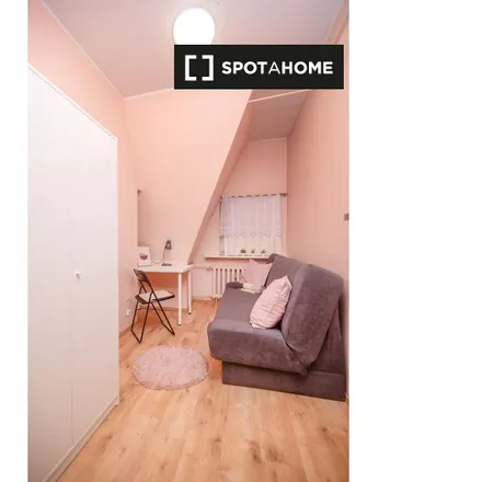 Rent this 5 bed room on Politechniczna 3 in 80-238 Gdansk, Poland