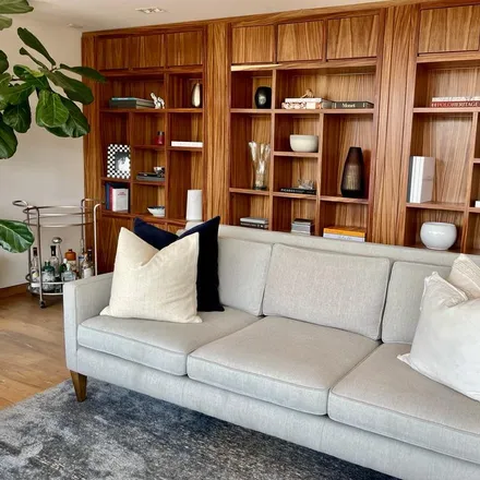 Rent this 3 bed apartment on 7-Eleven in Avenida Campos Elíseos, Miguel Hidalgo