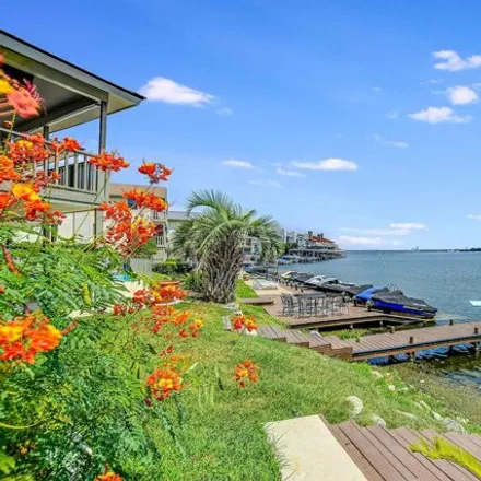 Buy this 3 bed condo on 1 Island Drive in Horseshoe Bay, TX 78657