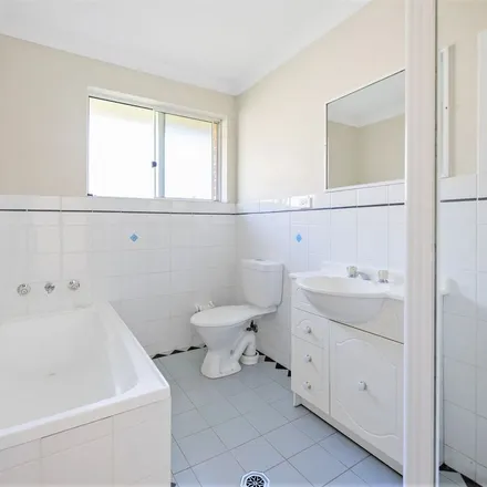 Image 4 - 16-18 Bellbrook Avenue, Sydney NSW 2077, Australia - Apartment for rent