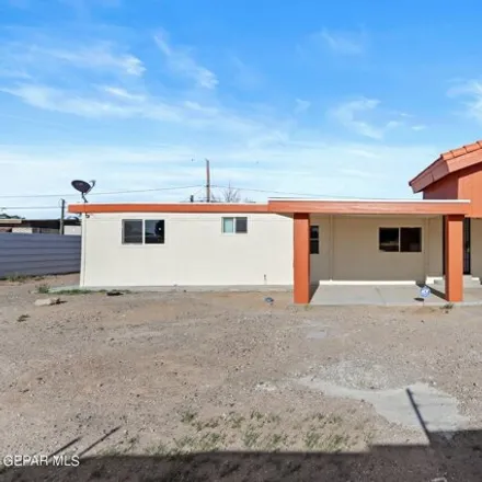 Rent this 3 bed house on 838 Mabel Place in El Paso County, TX 79928