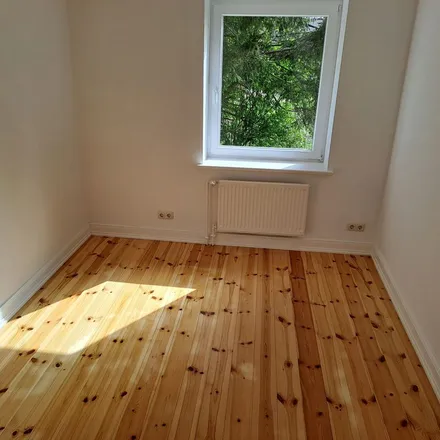 Rent this 5 bed apartment on Hohenwischer Straße 272 in 21129 Hamburg, Germany