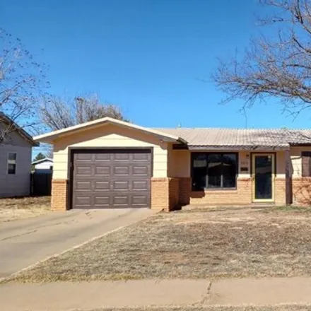 Buy this 3 bed house on 2082 West 21st Street in Plainview, TX 79072