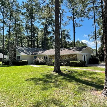 Image 6 - 1302 Shawnee Drive, Waycross, GA 31501, USA - House for sale