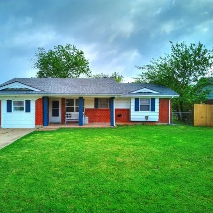 Buy this 3 bed house on 766 North Dallas Avenue in Moore, OK 73160