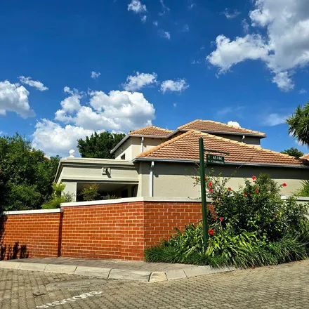Rent this 3 bed townhouse on unnamed road in Broadacres AH, Gauteng