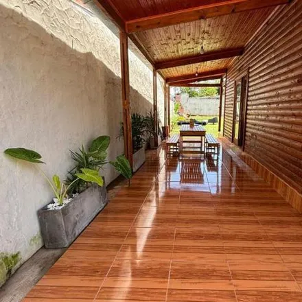 Buy this 2 bed house on 20 de Junio 5466 in Centro de Integración Territorial Villa Cabello, 3300 Posadas