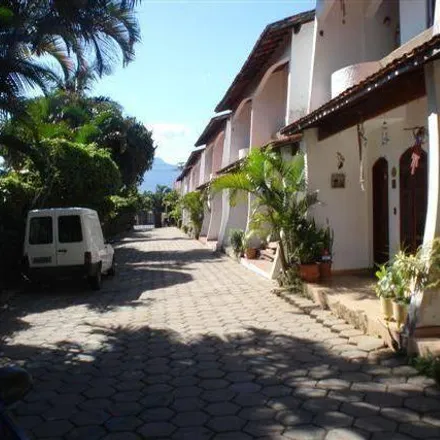 Buy this 2 bed house on Avenida Manoel Hipolito do Rego in Pontal da Cruz, São Sebastião - SP